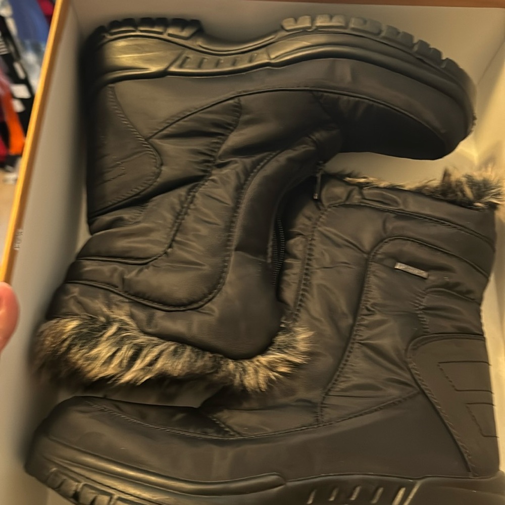 Spring step Zigzag Black boots size 9